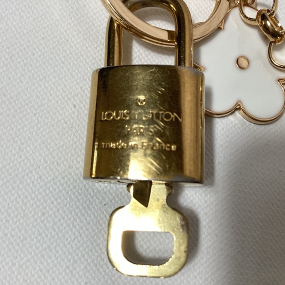 Authentic Louis Vuitton Key Chain Bag Accessory - Picture 3 of 3